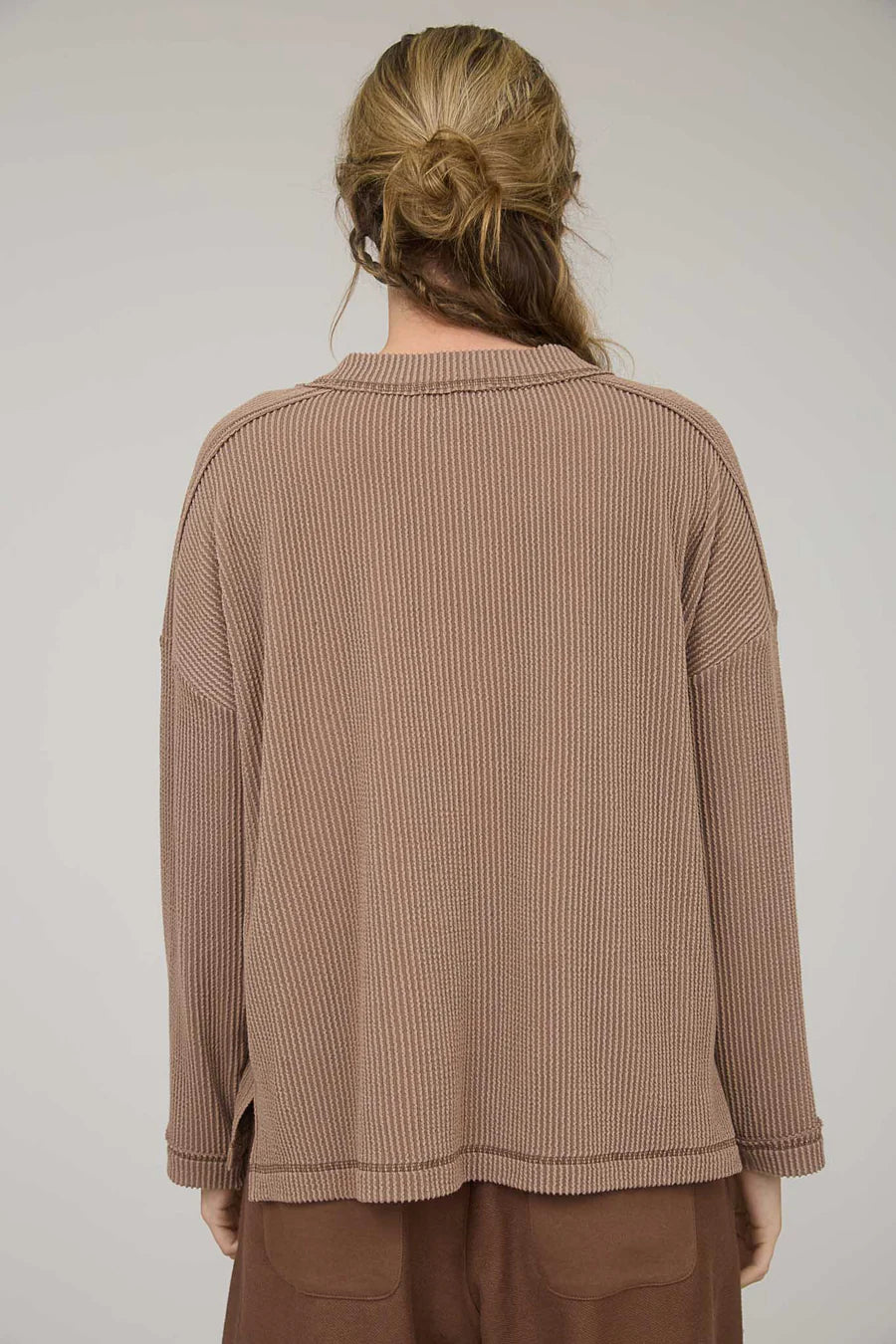 Crew Neck Ribbed Knit Top