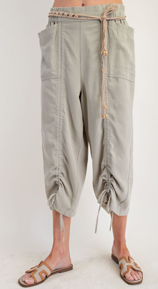 Easel Scrunched Capri Pants