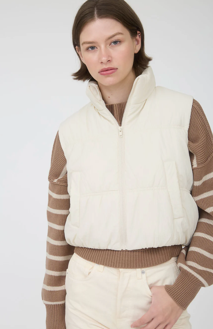 Collared zip up cropped puffer vest