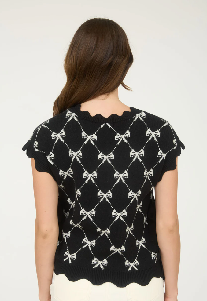 Bow pattern short sleeve side tie knit pullover