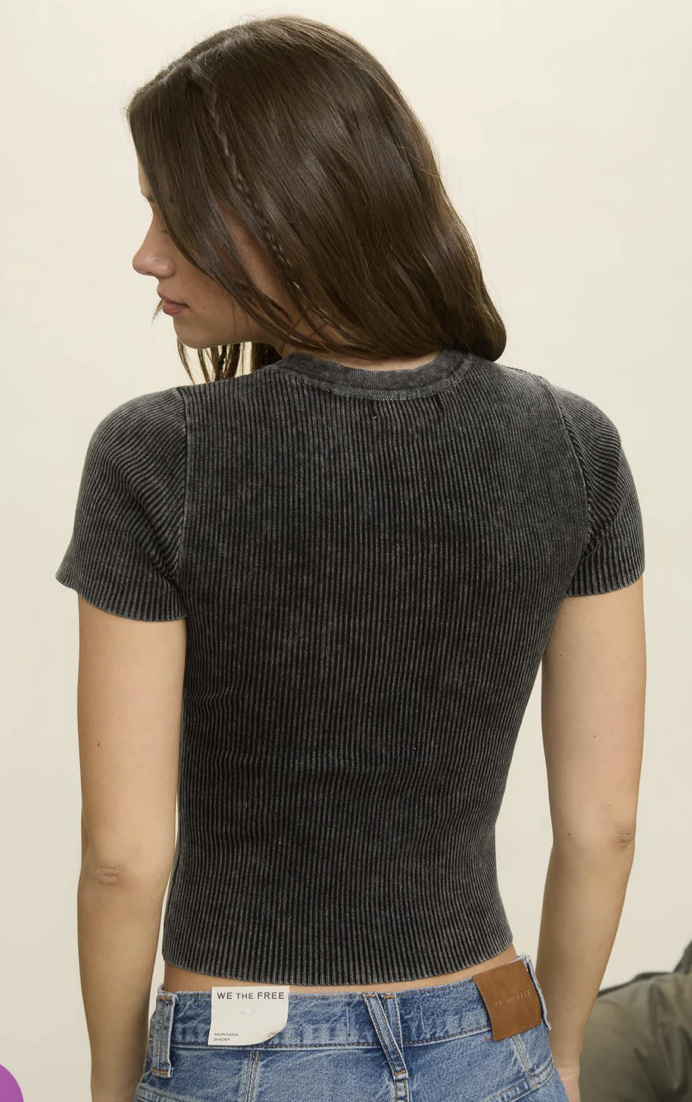 Washed ribbed short sleeve cropped knit tee
