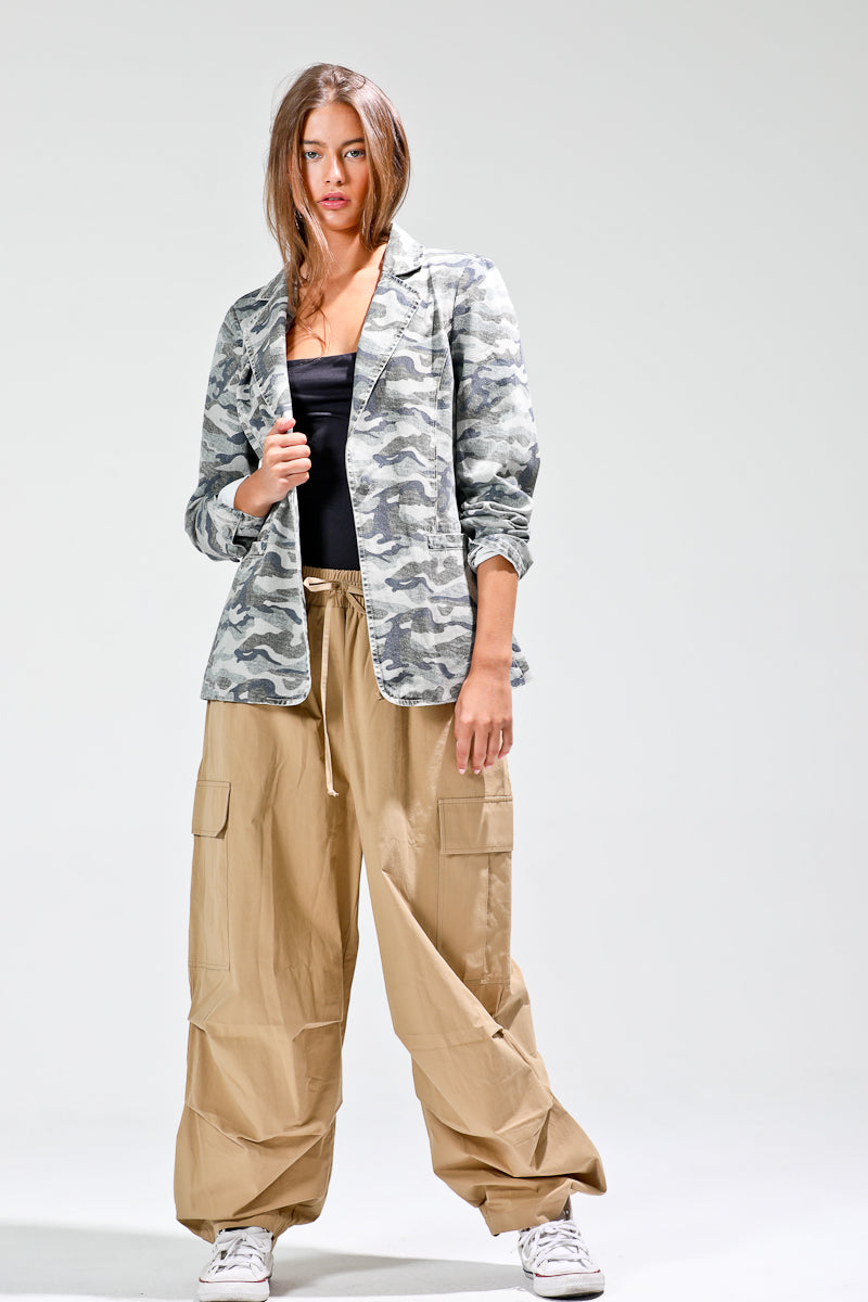 Women’s camo printed button down blazer