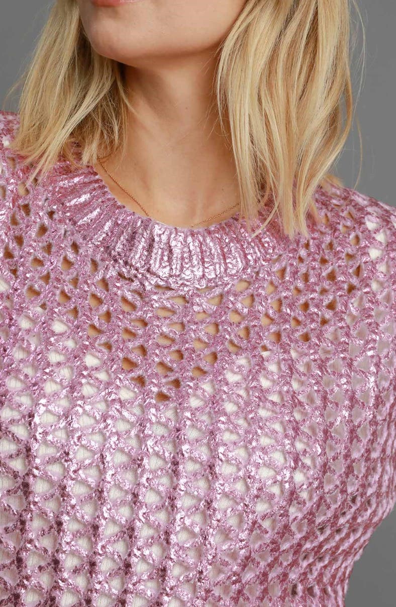 Round neck metallic knit sweater vest detail