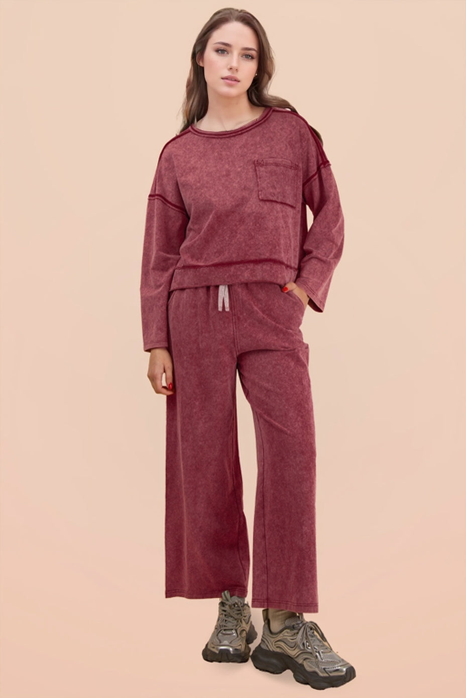 Casual two-piece knit set with drawstring pants