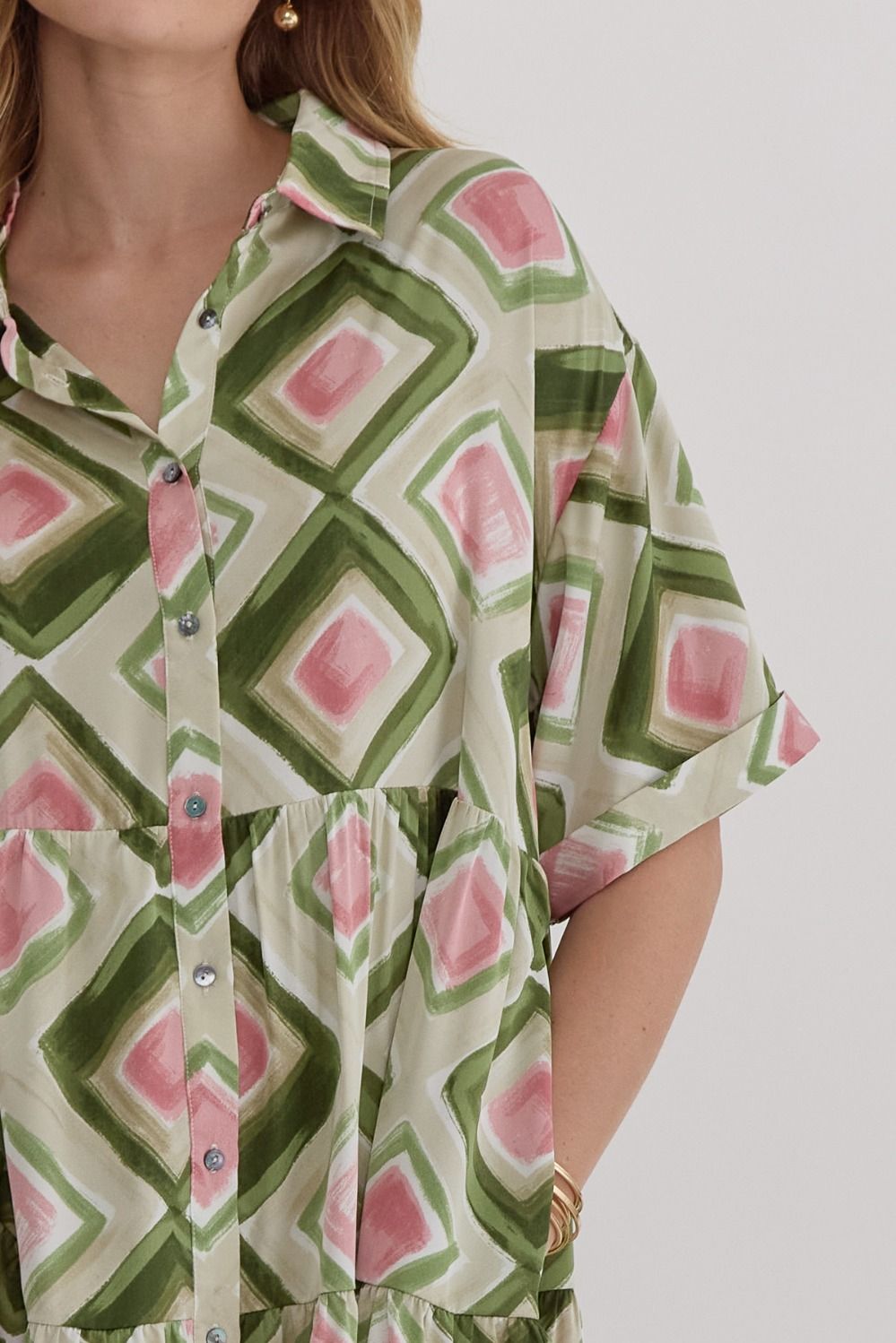 Women’s lined printed dress with button front and cuffed sleeves