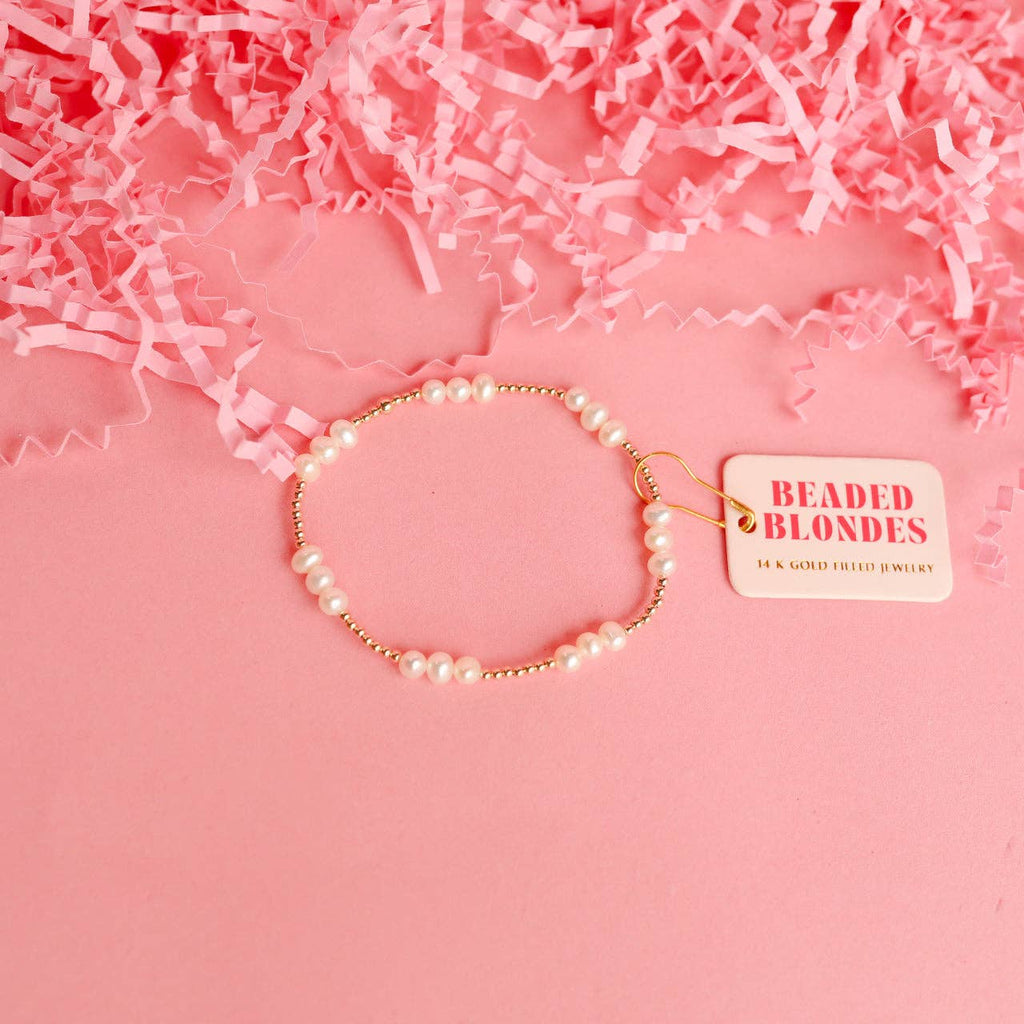 ILY Coastal Pearl Bracelet in Gold: Standard 6.75 inch | Beaded Blondes